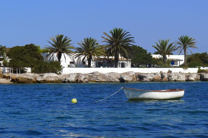 It is possible for yachts to anchor in the bay. Vladi Private Islands / www.vladi-private-islands.de