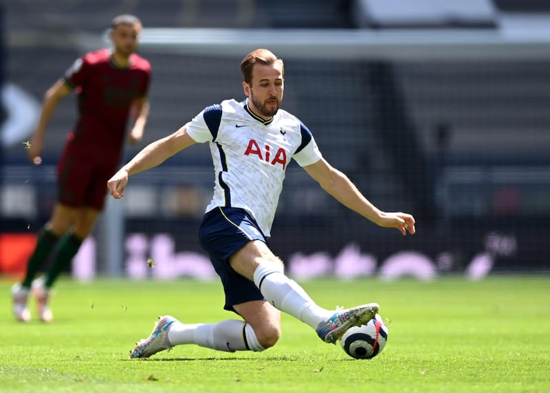 Harry Kane – 8: Hit post with thumping drive from well outside box in first five minutes. Left Coady and Patricio on their backsides before opening the scoring in fine style just before half-time for his 22nd of the season. Denied another goal when Patricio tipped his low shot onto post early in second half. Reuters