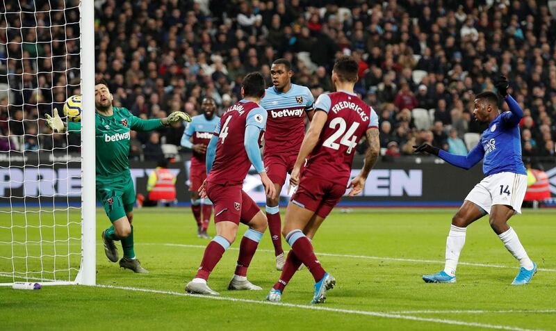 Soccer Football - Premier League - West Ham United v Leicester City - London Stadium, London, Britain - December 28, 2019  Leicester City's Kelechi Iheanacho scores their first goal   REUTERS/David Klein  EDITORIAL USE ONLY. No use with unauthorized audio, video, data, fixture lists, club/league logos or "live" services. Online in-match use limited to 75 images, no video emulation. No use in betting, games or single club/league/player publications.  Please contact your account representative for further details.