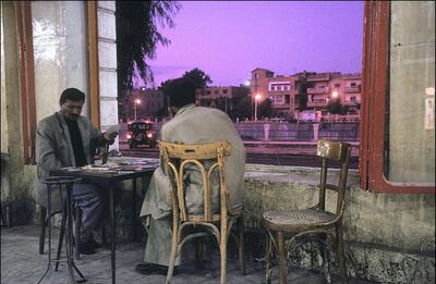 SYRIA - CIRCA 2002:  The Deir-ez-zor coffee shop on the banks of the Euphrates - Near the city, the river splits into two branches, one of which crosses through the center of the city in Deir ez zor, Syria in 2002.  (Photo by Yves GELLIE/Gamma-Rapho via Getty Images)