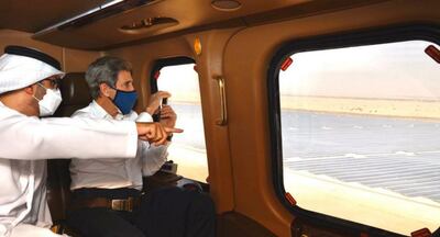US special envoy for climate change John Kerry receives a helicopter tour of Abu Dhabi's main solar park. Courtesy: Office of the UAE Special Envoy For Climate Change