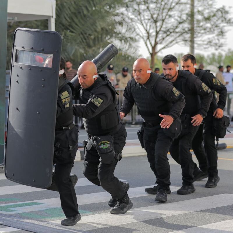 A team takes part in the assault challenge. All photos: Dubai Police