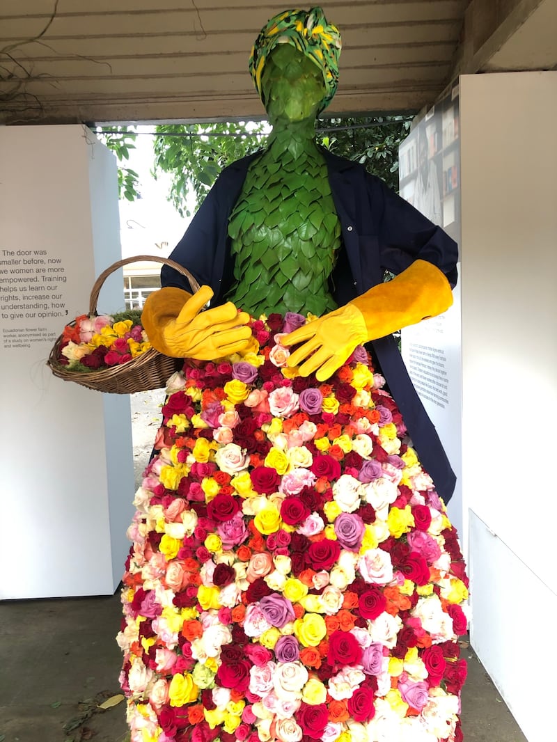 Floral figure promoting the development of fair trade principles in the flower industry