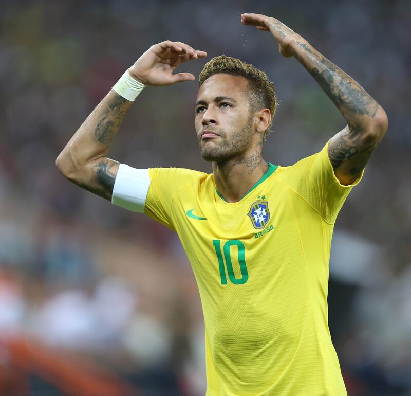 epa07099360 Neymar of Brazil gestures during the international friendly match between Argentina and Brazil in Jeddah, Saudi Arabia, 16 October 2018.  EPA/AHMED YOSRI