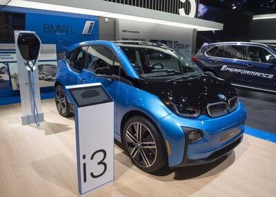 The BMW i3 plug-in hybrid vehicle is seen during the 2017 North American International Auto Show in Detroit, Michigan, January 10, 2017. / AFP PHOTO / SAUL LOEB