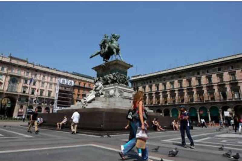 The Piazza del Duomo is a good starting place to experience the pleasures of Milan.