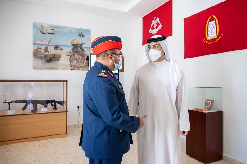 Sheikh Mansour bin Zayed tours the Abu Mureikha site. 