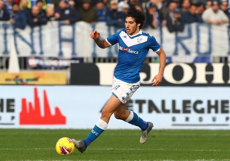 BRESCIA, ITALY - NOVEMBER 30:  Sandro Tonali of Brescia Calcio in action during the Serie A match between Brescia Calcio and Atalanta BC at Stadio Mario Rigamonti on November 30, 2019 in Brescia, Italy.  (Photo by Marco Luzzani/Getty Images)