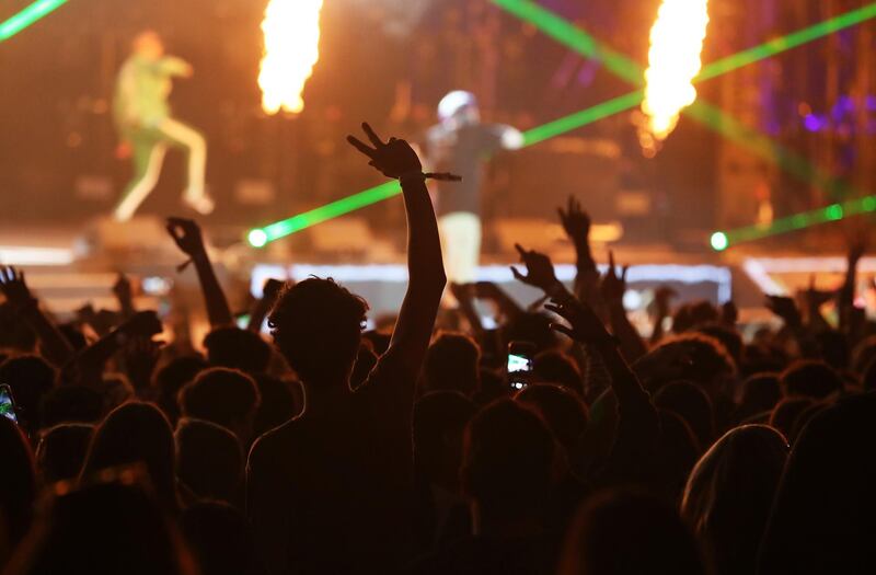 DUBAI , UNITED ARAB EMIRATES , Feb 7  – 2020 :- Crowd enjoying during the Redfest DXB held at Dubai Media City Amphitheatre in Dubai. ( Pawan Singh / The National ) For Arts & Culture. Story by Saeed 