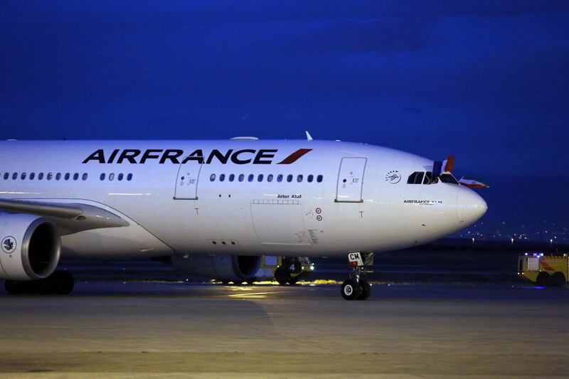 (FILES) In this file photo taken on April 17, 2016 an Air France airliner arrives at the Imam Khomeini international airport in the Iranian capital Tehran. - Air France announced on August 23, 2018 that it will suspend its flights to Tehran from Septmber 18, 2018. (Photo by ATTA KENARE / AFP)