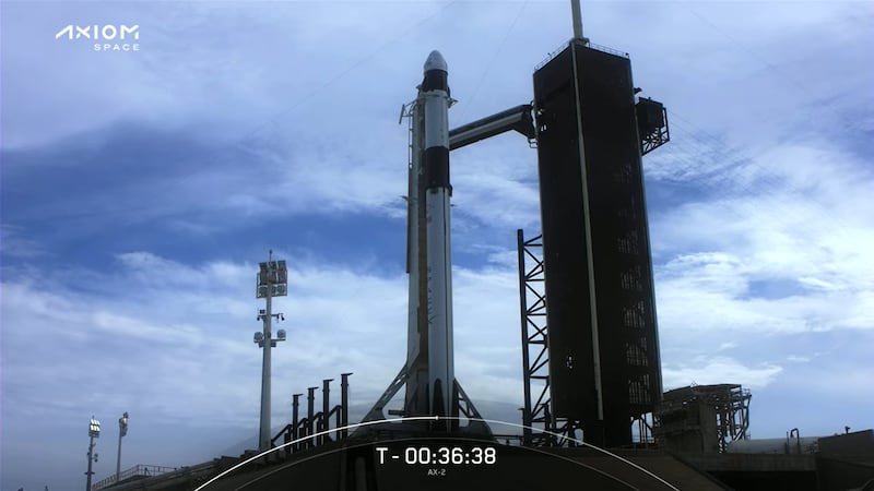 The Falcon 9 rocket with the Crew Dragon on top. Photo: SpaceX 