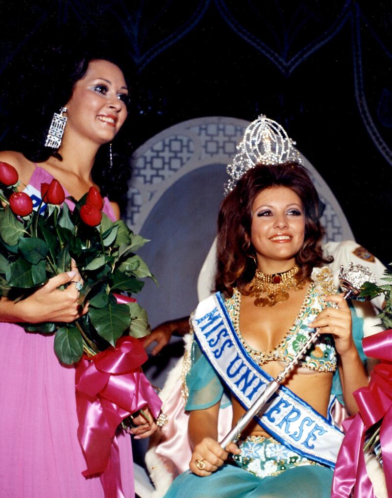 Miss Puerto Rico 1970 and Georgia Risk, MISS UNIVERSE 1971 from Lebanon. Courtesy Miss Universe