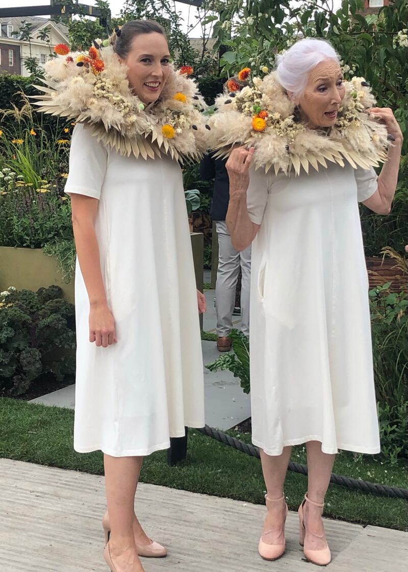 Floral garland ruffs made from palms