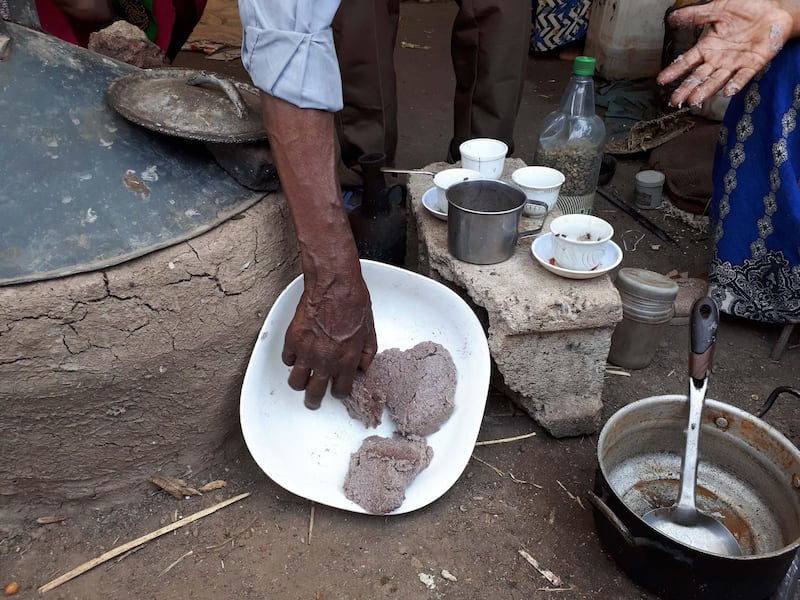 The only food that has been provided to the refugees in Hamadyet reception area. Many people consider it  inedible  and the quantities are insufficient quantity. Crystal VanLeeuwen / MSF