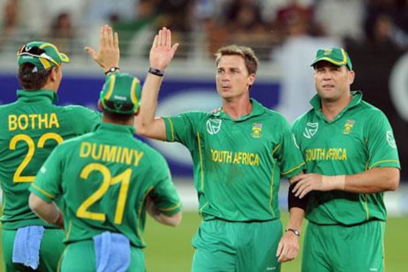 The physical fitness of Dale Steyn, the South Africa fast bowler, is being monitored 'on a daily basis'.