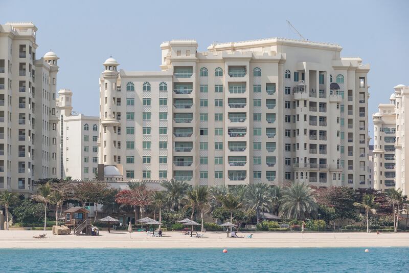 DUBAI, UNITED ARAB EMIRATES, 03 MARCH 2016. General stock of properties on The Palm Jumeirah. Shoreline apartments. (Photo: Antonie Robertson/The National) ID: 80127. Journalist: Melanie Swan. Section: National. *** Local Caption ***  AR_0303_Palm_Stock-04.JPG