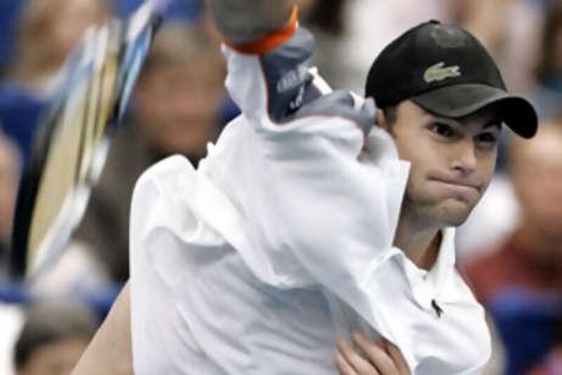 Andy Roddick has not given up on becoming the world's No 1 player again and aims to serve warning to his rivals by starting 2009 with his second UAE tournament victory and clinching the Capitala title in Abu Dhabi.