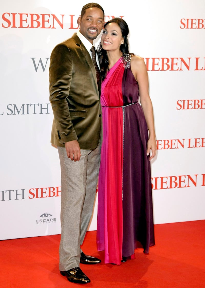 BERLIN - JANUARY 06:  Actor Will Smith and actress Rosario Dawson attend the german premiere of 'Seven Pounds' at the CineStar on January 6, 2009 in Berlin, Germany.  (Photo by Florian Seefried/Getty Images)
