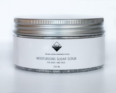 Moisturising sugar scrub by Reine Michi Beauty