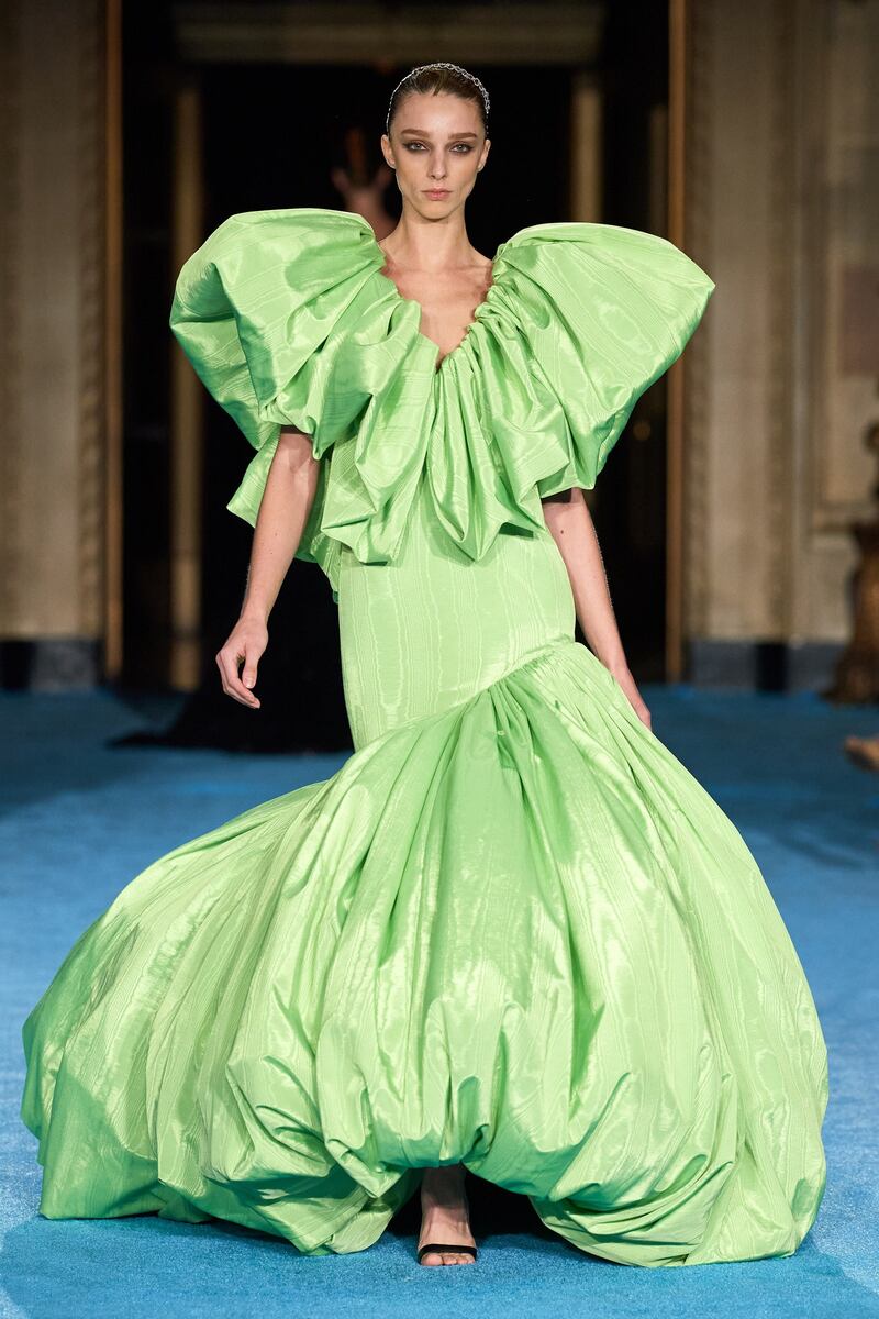Christian Siriano went for all-out glamour for spring / summer 2022. Photo: Christian Siriano