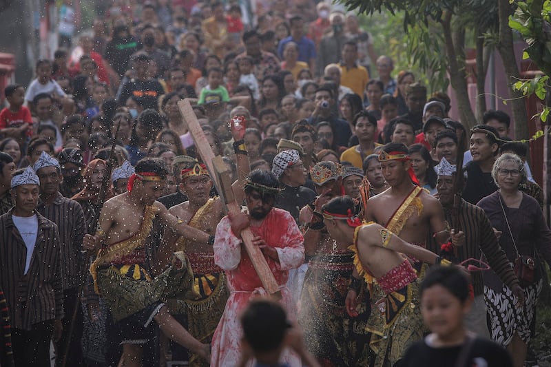 A re-enactment of the crucifixion of Jesus Christ on Good Friday at Jawi Wetan Christian church in Mojokerto, Indonesia. Reuters