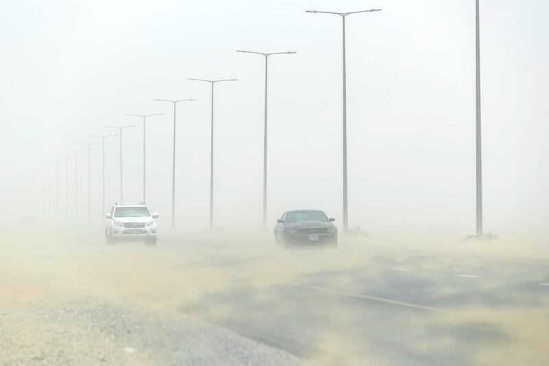 RAS AL KHAIMAH, UNITED ARAB EMIRATES. 09 AUGUST 2018. Extreme winds created sand storm conditions in the Emirates. Low visibility forced drivers to take extra caution while commuting. (Photo: Antonie Robertson/The National) Journalist: None. Section: National.