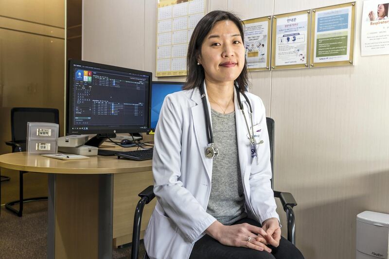 SEOUL, KOREA. 26 FEBRUARY 2018. Dr Eun Ky Kim, MD PHD, Clinical Assistant Professor / Internal Medicine /
Endocrinology Specialist in charge of all the inbound Middle East patients at the Seoul National University Hospital. (Photo: Antonie Robertson/The National) Journalist: Caline Malek. Section: National.