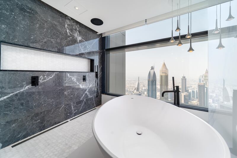 Lounge in the enormous bath soaking up the Dubai view