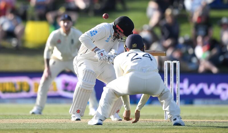 MOUNT MAUNGANUI, NEW ZEALAND - NOVEMBER 22: Henry Nicholls of New Zealand is hit on the helmet by Jofra Archer of England during day two of the first Test match between New Zealand and England at Bay Oval on November 22, 2019 in Mount Maunganui, New Zealand. (Photo by Gareth Copley/Getty Images)