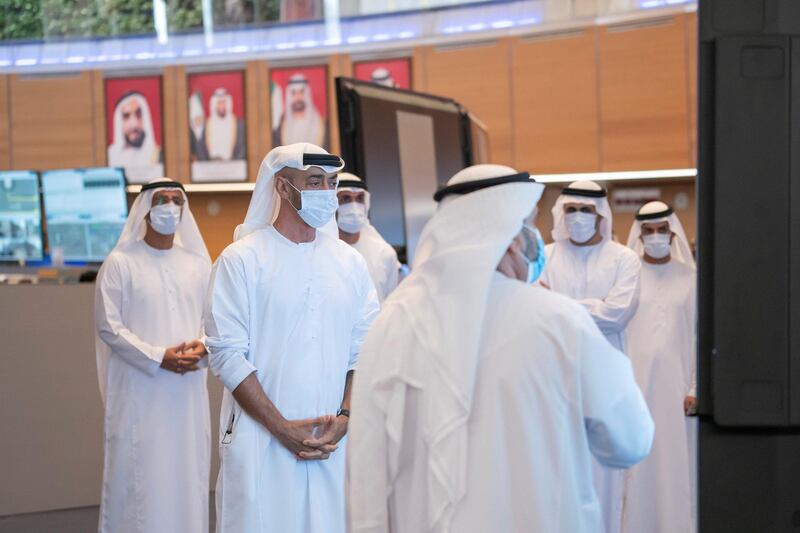 AL RUWAIS, WESTERN REGION OF ABU DHABI, UNITED ARAB EMIRATES - June 17, 2020: HH Sheikh Mohamed bin Zayed Al Nahyan, Crown Prince of Abu Dhabi and Deputy Supreme Commander of the UAE Armed Forces (C), witnesses the progress of ADNOC projects in Al Ruwais.

( Mohamed Al Hammadi / Ministry of Presidential Affairs )
---