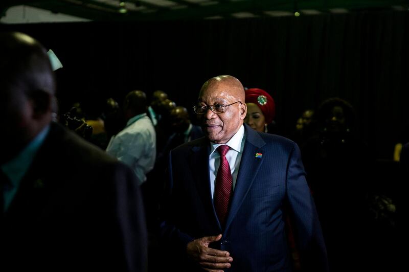 South Africa's President Jacob Zuma arrives for a presidential Gala dinner at the NASREC Expo Centre in Johannesburg on December 15, 2017, on the eve of South Africa's ruling African National Congress (ANC) 54th National Conference.
South Africa's ruling African National Congress holds its 54th national conference from December 16 to 20, 2017, with the party expected to elect its new leader who will probably become the country's next president. / AFP PHOTO / WIKUS DE WET