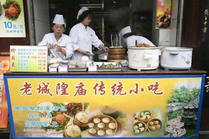 A dumpling stall at Yu Yuan Bazaar and Garden. (Lonely Planet Images)