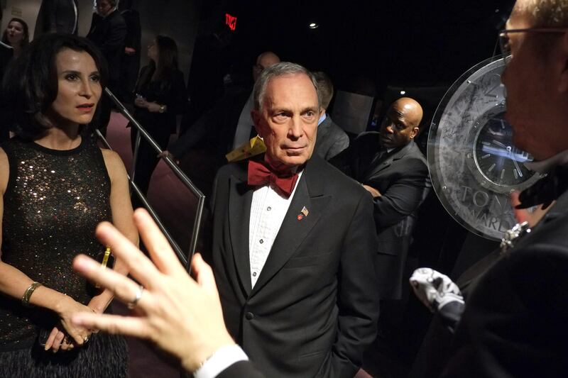 New York City Mayor Michael Bloomberg attends The 67th Annual Tony Awards Green Room at Radio City Music Hall on June 9, 2013 in New York City.   Larry Busacca/Getty Images for Tony Awards Productions/AFP== FOR NEWSPAPERS, INTERNET, TELCOS & TELEVISION USE ONLY ==
 *** Local Caption ***  308400-01-09.jpg