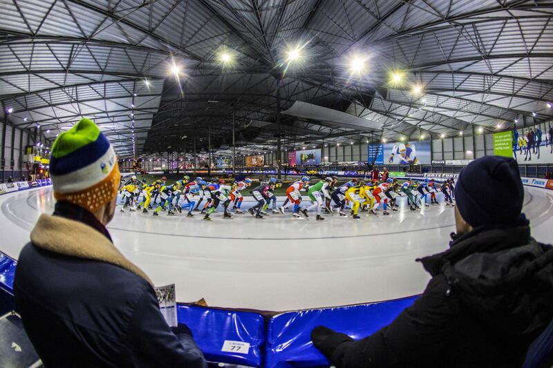 The top division women's skating peloton during the first competition of the KNSB Marathon Cup at Groningen in the Netherlands. AFP
