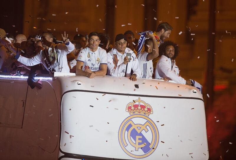 Real Madrid players arrive at Cibeles square. Denis Doyle / Getty Images