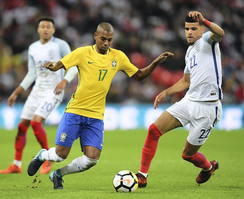 LONDON, ENGLAND - NOVEMBER 14: Fernandinho of Brazil and Dominic Solanke of England during the international friendly match between England and Brazil at Wembley Stadium on November 14, 2017 in London, England.  (Photo by Laurence Griffiths/Getty Images)