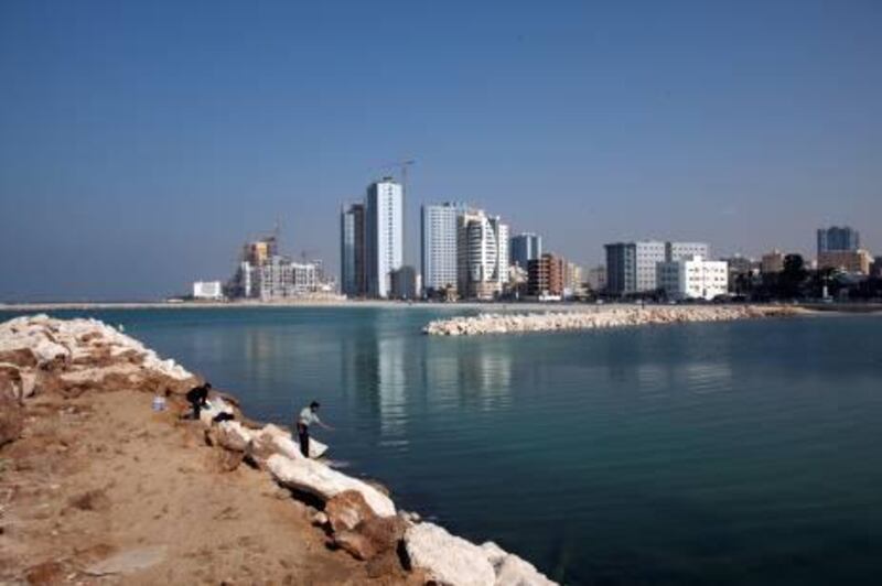 Ajman, December 25, 2010 - Fishing on the Corniche in Ajman, December 25, 2010. (Jeff Topping/The National) 