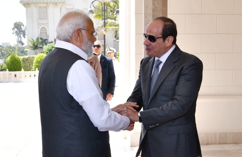 Egyptian President Abdel Fattah El Sisi welcomes Indian Prime Minister Narendra Modi in Cairo. EPA 