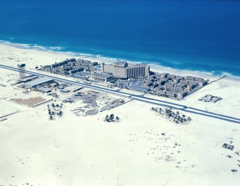 The Chicago Beach Hotel in 1979, Dubai’s first resort residence. Courtesy Omar Salam