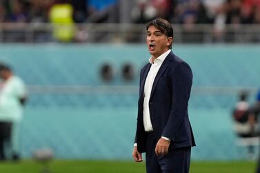 Croatia's head coach Zlatko Dalic shouts out as gives instructions from the side line during the World Cup group F soccer match between Croatia and Canada, at the Khalifa International Stadium in Doha, Qatar, Sunday, Nov.  27, 2022.  (AP Photo / Thanassis Stavrakis)