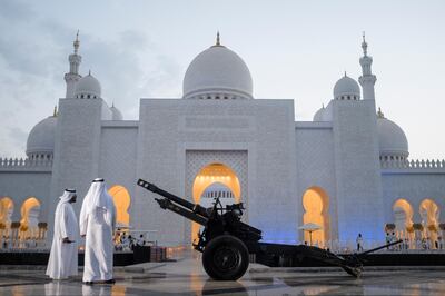 ABU DHABI, UNITED ARAB EMIRATES, JUNE 16, 2015. A cannon installed at Sheikh Zayed Grand Mosque. Everyday of the month of Ramadan, the cannon is fired to signal the time for Maghreb. Photographer: Reem Mohammed / The National *** Local Caption ***  RM_20160616_ZAYED_011.JPG