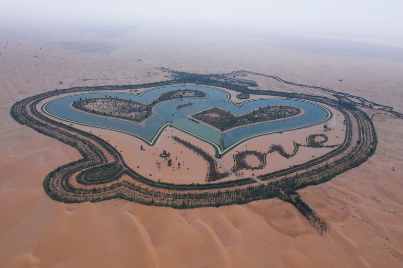 Love Lake in Al Qudra is a great place to relax at and enjoy desert vistas. Photo: Platinum Heritage