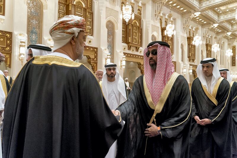 MUSCAT, OMAN - January 12, 2020: HHH Sheikh Tahnoon bin Zayed Al Nahyan, UAE National Security Advisor (2nd L), offers condolences to HM Sayyid Haitham Bin Tariq Al Said, Sultan of Oman (L), on the passing of HM Qaboos bin Saeed, Sultan of Oman, at Al Alam Palace. Seen with HH Sheikh Mansour bin Zayed Al Nahyan, UAE Deputy Prime Minister and Minister of Presidential Affairs (R).

( Rashed Al Mansoori / Ministry of Presidential Affairs )
---