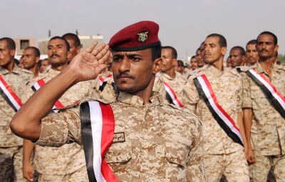 Yemeni soldiers march during a military parade in the southern port city of Aden,Yemen, October 14, 2017.  REUTERS/Fawaz Salman