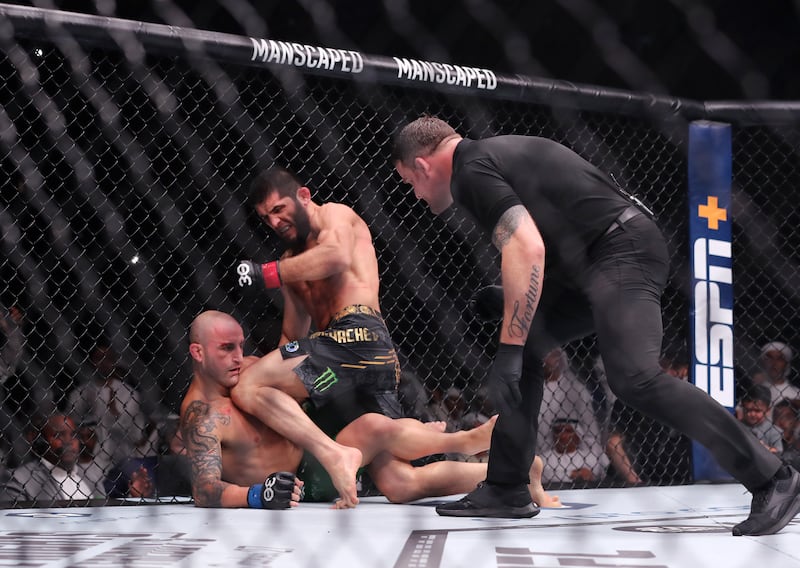 Islam Makhachev knocks out Alexander Volkanovski to defend his lightweight title at UFC 294 in Abu Dhabi