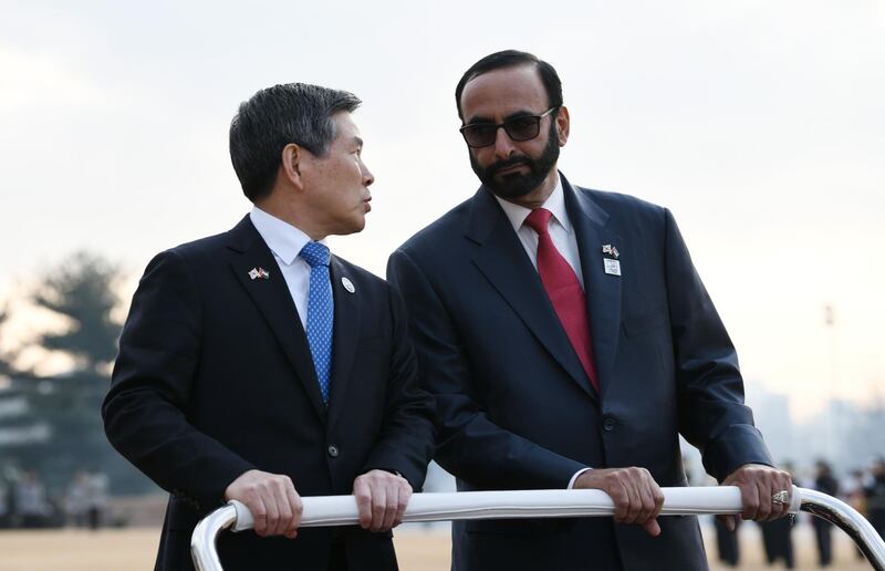 UAE defence minister Mohammed Al Bawardi talks with South Korean counterpart Jeong Kyeong-doo as they inspect a military guard of honour.