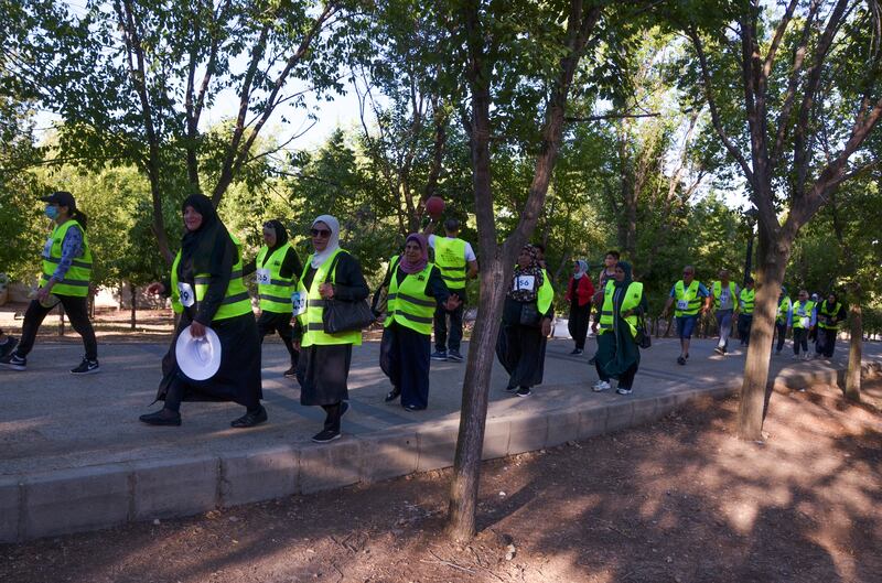 People taking part in the race.