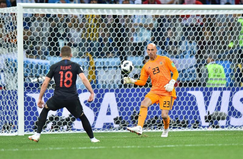 NIZHNIY NOVGOROD, RUSSIA - JUNE 21: Wilfredo Caballero of Argentina lets Ante Rebic of Croatia score a goal during the 2018 FIFA World Cup Russia group D match between Argentina and Croatia at Nizhniy Novgorod Stadium on June 21, 2018 in Nizhniy Novgorod, Russia. (Photo by Lukasz Laskowski/PressFocus/MB Media/Getty Images)