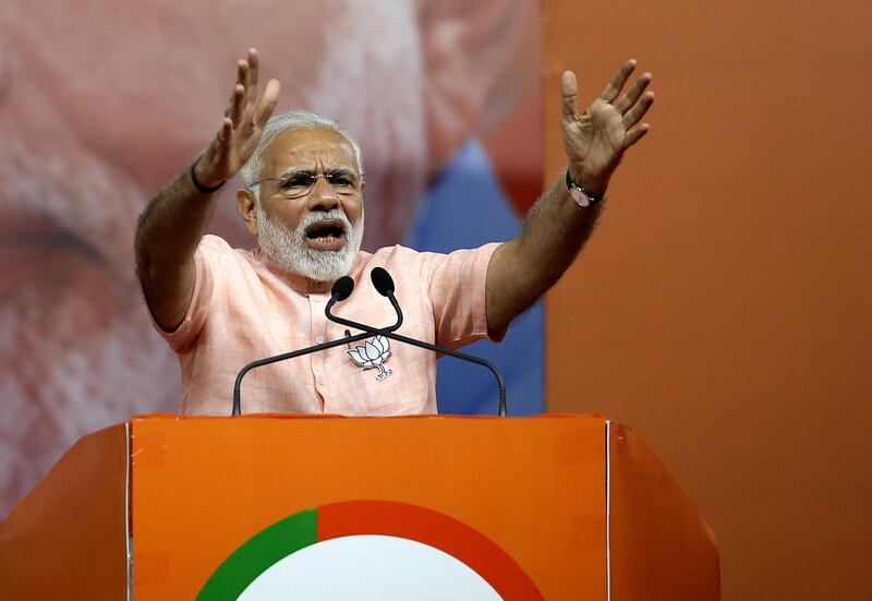 epa06719712 Indian Prime Minister Narendra Modi addresses the Bhartya Janta Party (BJP) public rally meeting ahead of Karnataka Assembly Election, in Bangalore, India, 08 May 2018. The election will be held in the southwest Indian state of Karnataka on 12 May 2018, in all of its 224 Legislative Assembly constituencies. Vote counting and results will be announced on 15 May 2018.  EPA/JAGADEESH NV