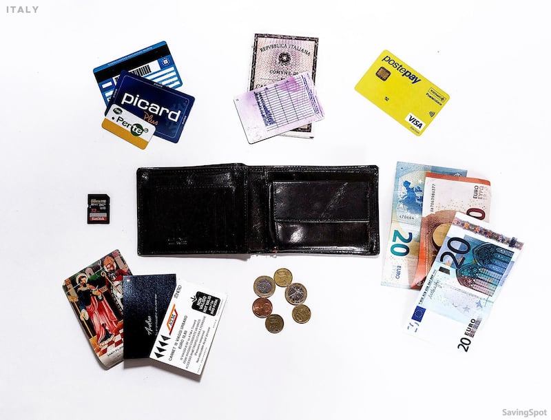 This wallet belongs to Andrea, 32, from Milan Italy, a photographer with a monthly income of 1,000 to 1,500 euros.